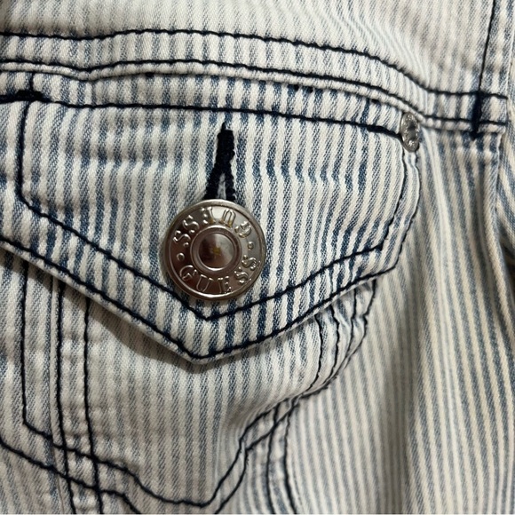 Guess Retro Blue & White Pinstriped Denim Jacket Medium - Picture 3 of 12